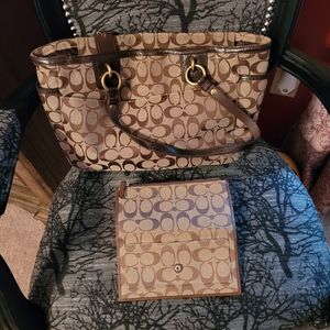 Coach purse and wallet
